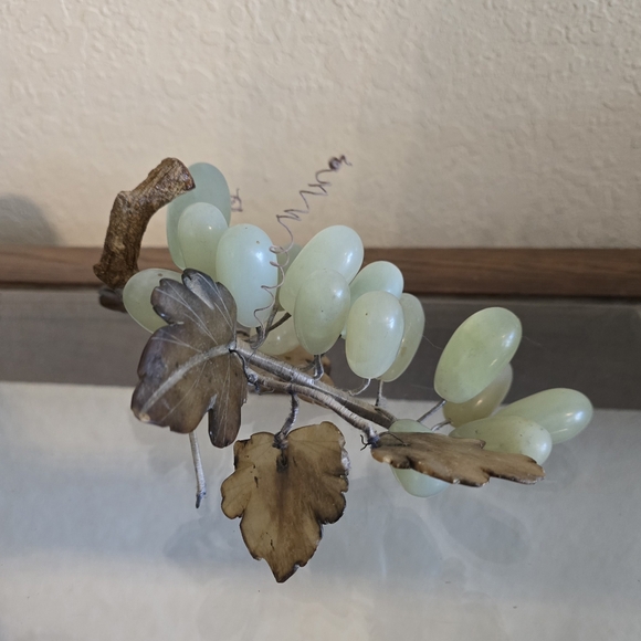 Vintage Chinese Solid Celadon Marble Grape Decor - Picture 6 of 9